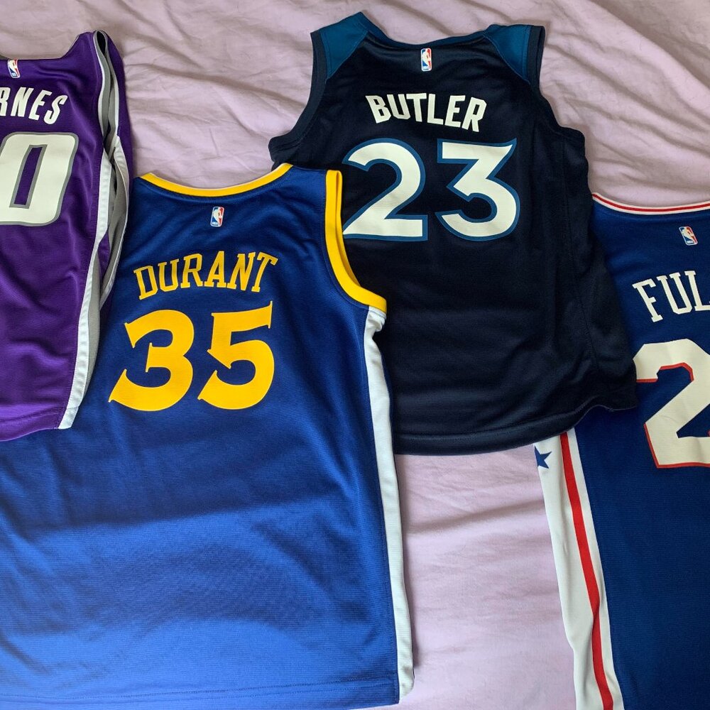 4-pack of Fanatics Basketball Jerseys - Youth Large